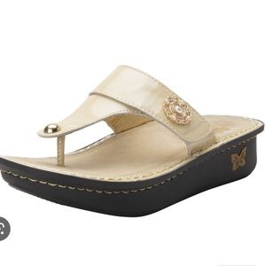 Alegria Carina Broach cream pearl size 41 sandals